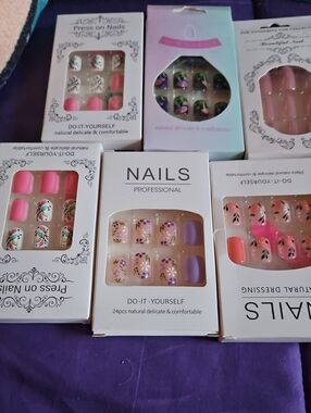 Press On Nails